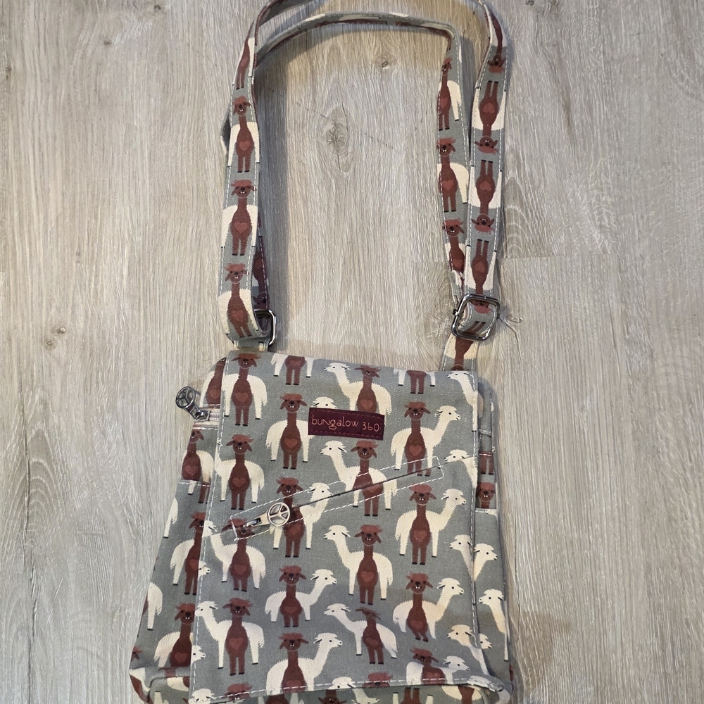 Bungalow 360 Llama Canvas Tote Messenger Bag Cross Body Medium 9 X 10